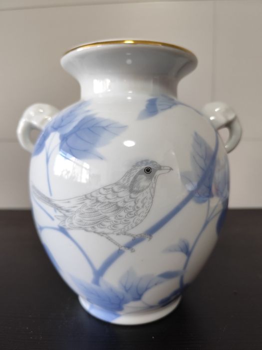 Jarra em porcelana japonesa