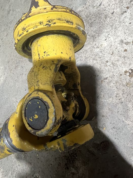 Карданний вал/кардан Трактора