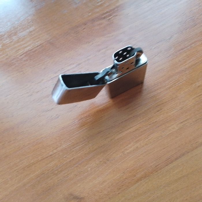 Бензиновая зажигалка Zippo 205 Satin Chrome. Оригинал.