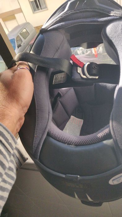 Capacete HJC preto e branco  L, fecho DD