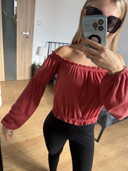 Bluzka hiszpanka do pępka roz S Bershka NOWA