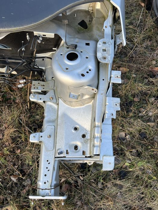 Задня частина кузова Ford Focus 3 хетчбек дах четверті лонжерони