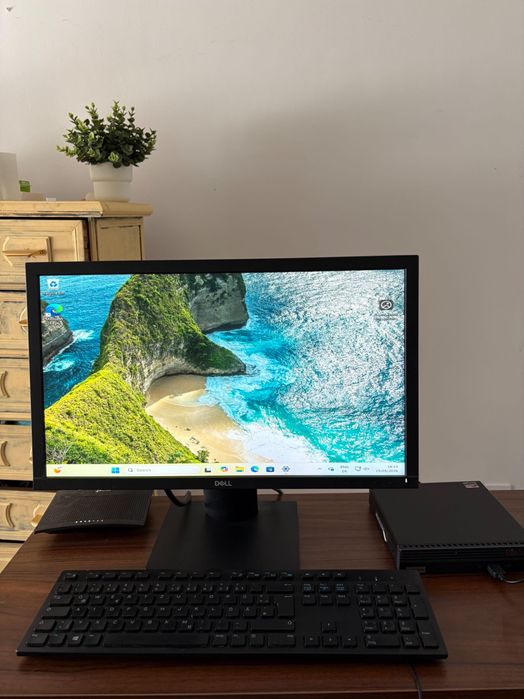 Lenovo ThinkCentre M75q Gen 2 Mini PC Setup – Excellent Condition