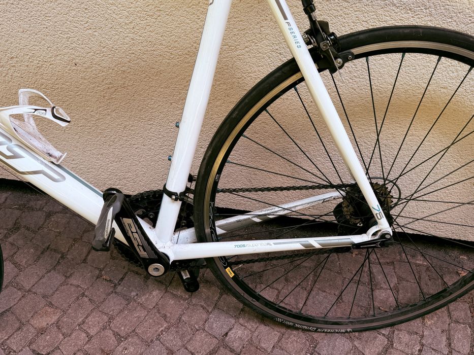 Rower szosowy Felt F75 - duza rama, super lekki