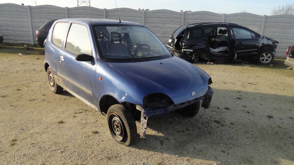 Błotnik lewy przód przedni Fiat Seicento kolor 483/A Blu Heraldic