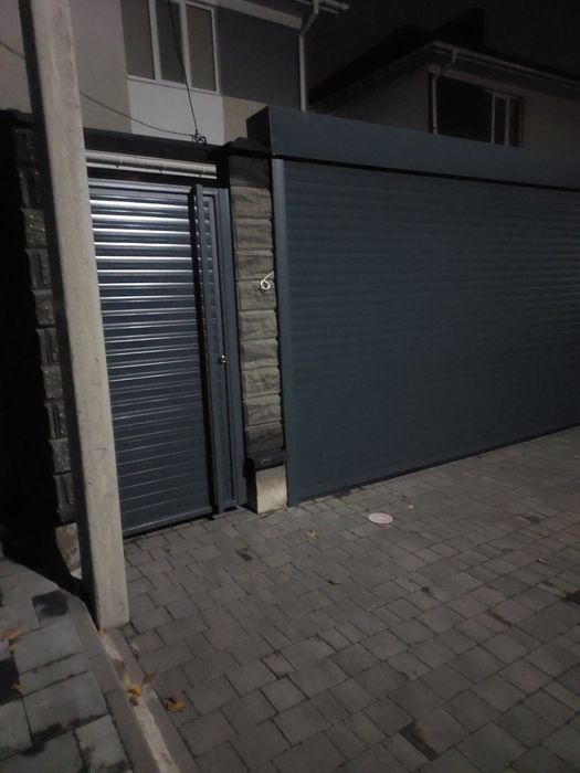 Гаражні ворота/ролети