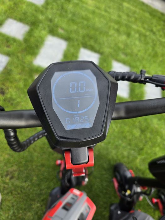 3x Hulanoga elektryczna motus 10 pro GT 52V/35ah  Hamulce Hydrauliczne