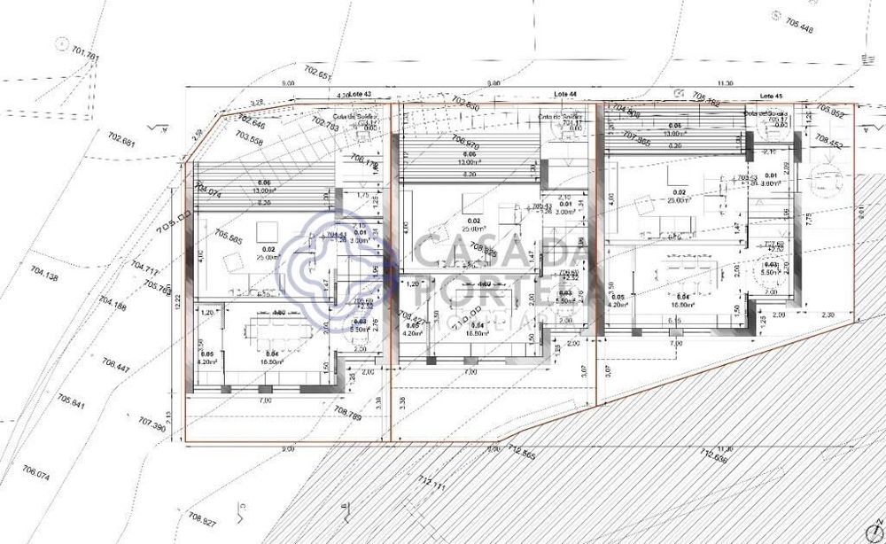 Terreno com projecto de arquitectura aprovado do tipo V3 localizado em