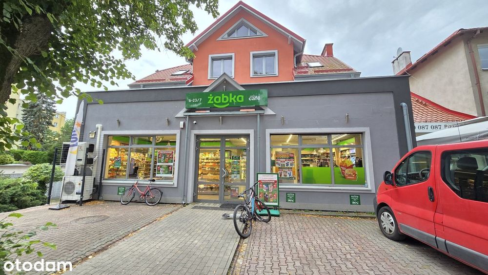 Sprzedam duży dom z lokalem usługowym ( Żabka) w Giżycku.