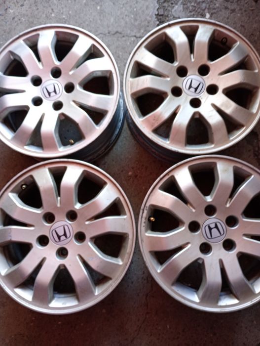 Комплект легкосплавных дисков 5*114,3 -16