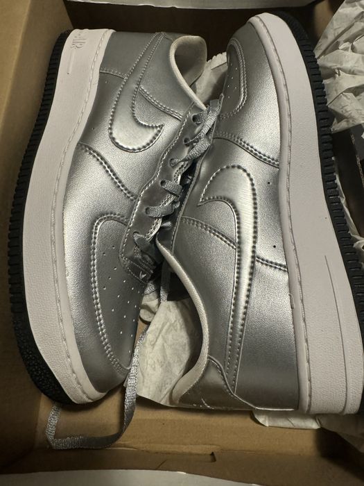 Nike Air Force 1 Prata Metalico