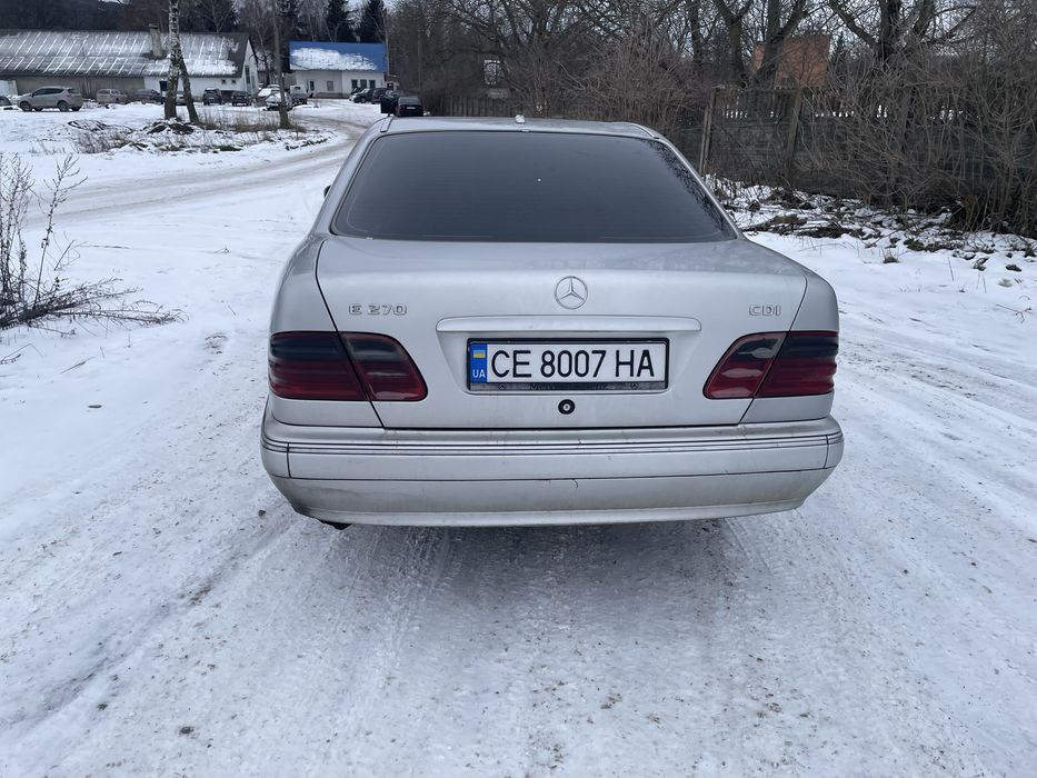 Продам обміняю Mersedes 210 2.7 d avtomat