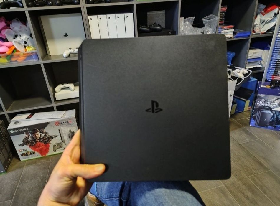 Стан 10/10 /Sony playstation 4 slim 1 Tb/+Диски + Джойстик/Дзвоніть