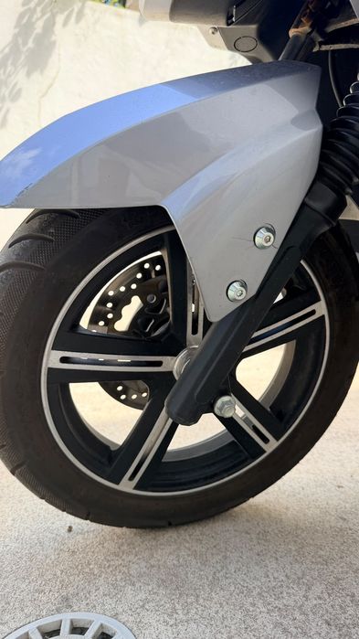Moto eletrica usada