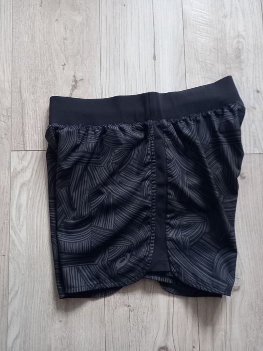 Продам шорты Asics