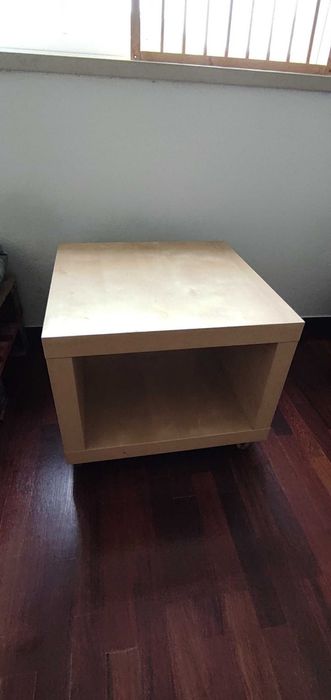 Mesa de Centro com Rodas IKEA - Bom Estado