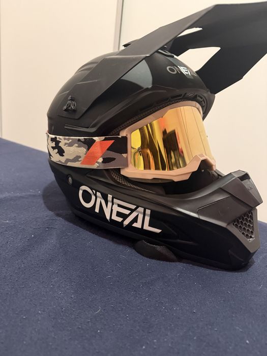 Kask O’Neal z goglami 100%