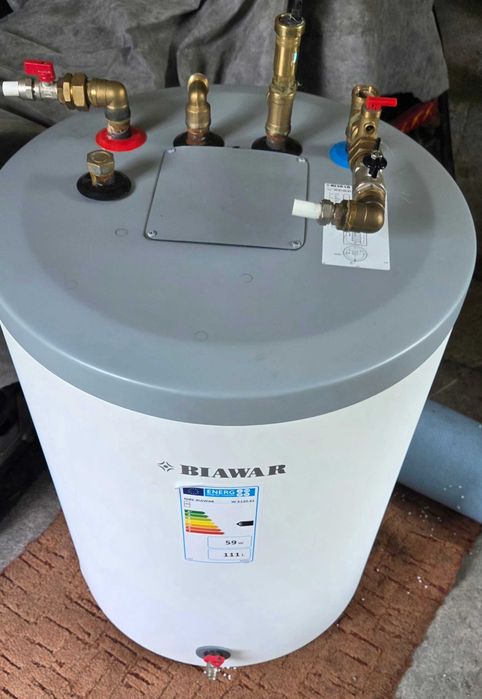 BIAWAR Lindo W-E 120.61 – zasobnik CWU 120 l z wężownicą