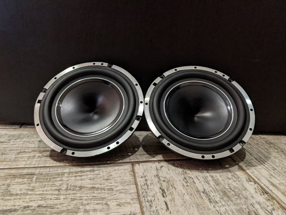 Kruger & Matz Km620t11, 16-е динамики в авто.