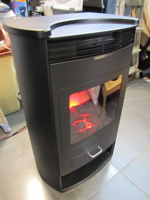 Kominek elektryczny 950/1900W termostat tyg. programator Klarstein