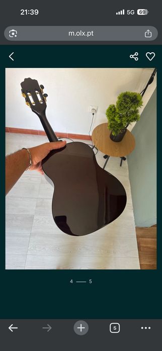 Cavaquinho elétrico