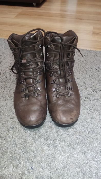 Чоботи/Берци UK8