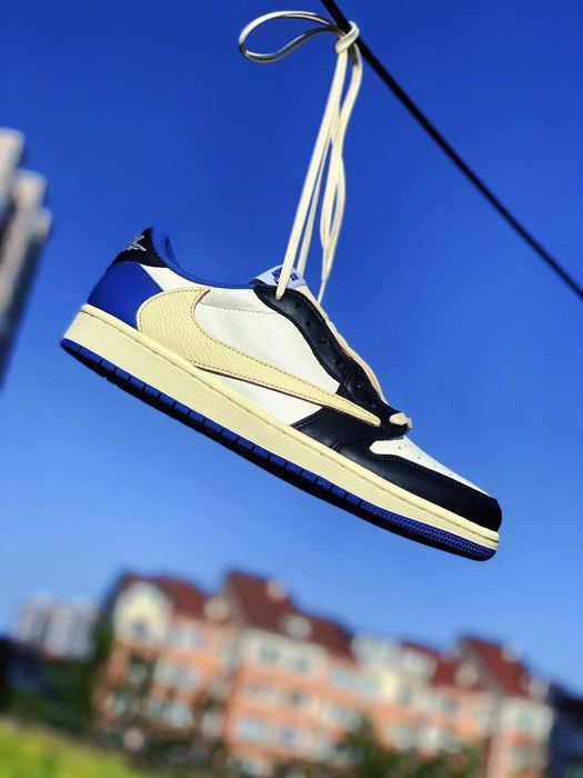 Oryginalne Nike Air Jordan 1 Retro Low Travis Scott fragment R.42