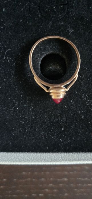 Pierścionek złoty rubinek  vintage