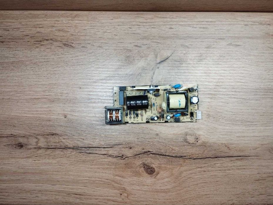 Потужна плата імпульсного БЖ — модуль живлення для DIY проектів