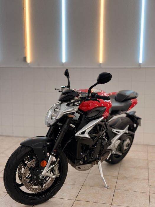 Mv Agusta Brutale 800