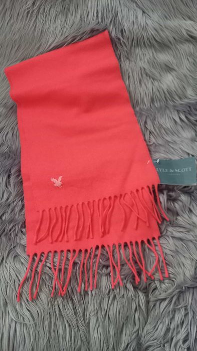Nowy Szalik, szal Marki Lyle&Scott - wełna