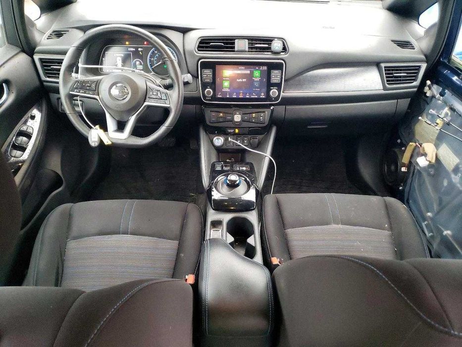 Бампер Nissan Leaf Розборка Ніссан Ліф 2 Запчастини Nissan LEAF 2 LIFT