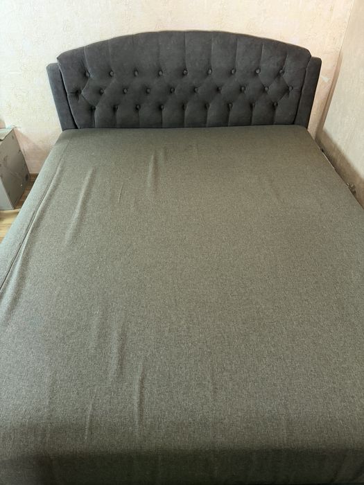 Ліжко,( ліжко двохспальне, ліжко велике)