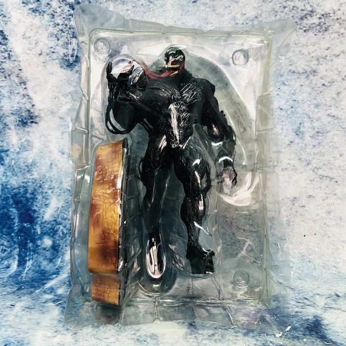Figura Venom 30 cm