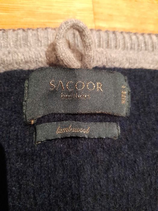 Camisola de lã de homem