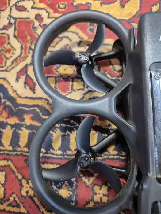 Dron fpv dji avata 2 + 1 bateria, djcare