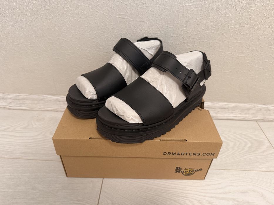 Босоніжки dr martens