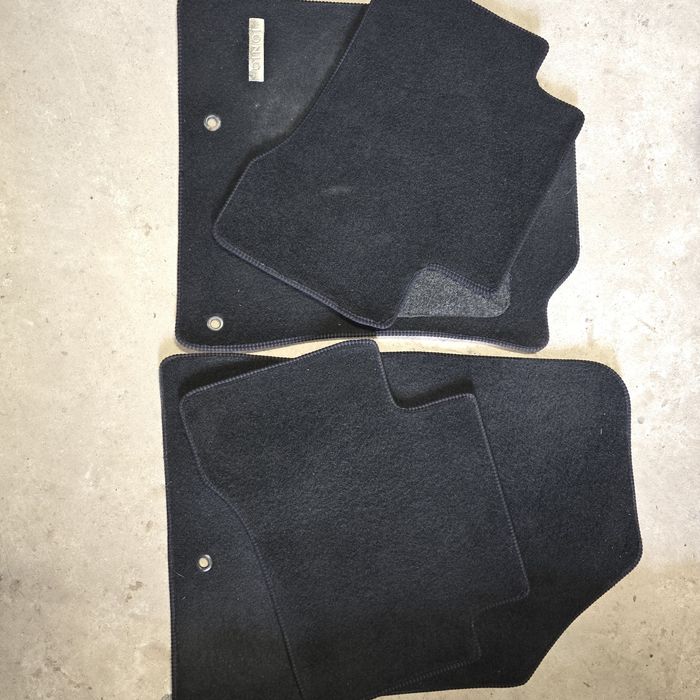 Продам хорошие коврики