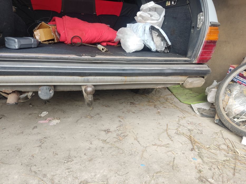 Мерседес W123 універсал