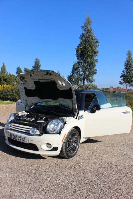 Mini Cooper D em excelente estado