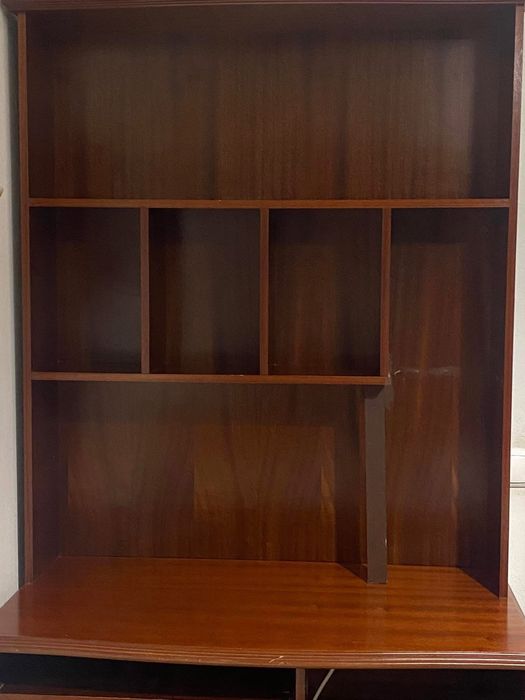 Secretária de Madeira