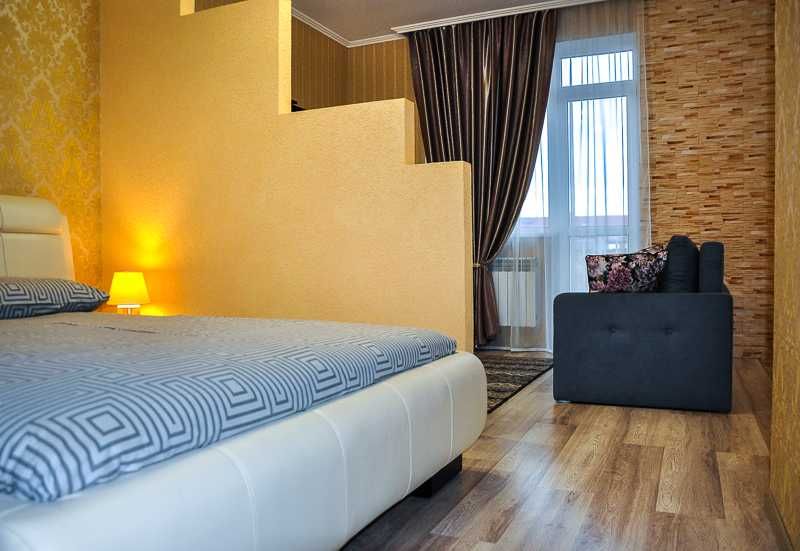 Центр. Подобово. Світло є завжди.Велика 1-кімнатна квартира.