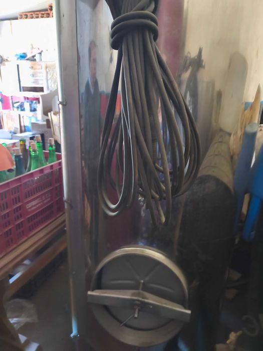 Cubas de inox em bom estado de conservação