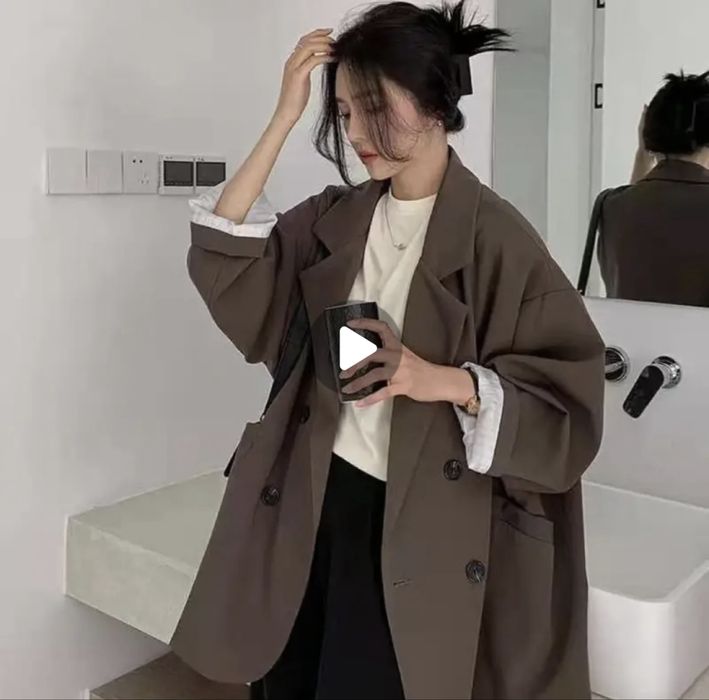 Коричневий класичний піджак