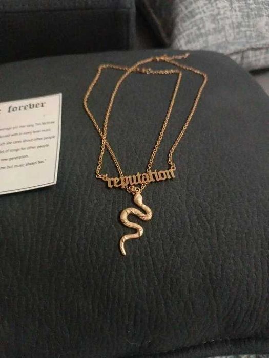 Colar Taylor Swift - Cobra + Reputation