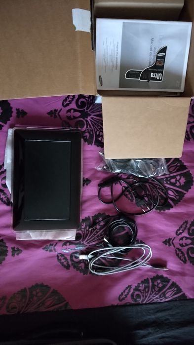 Moldura digital Samsung 8