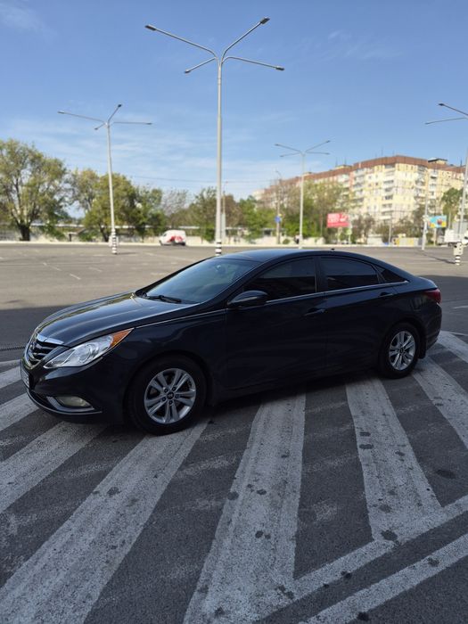 Hyundai Sonata 2013 м.р., 85 тыс.км, ОРИГИНАЛ ПРОБЕГ