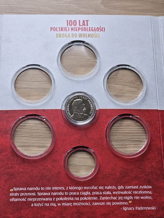 Medal Józef Piłsudski + album