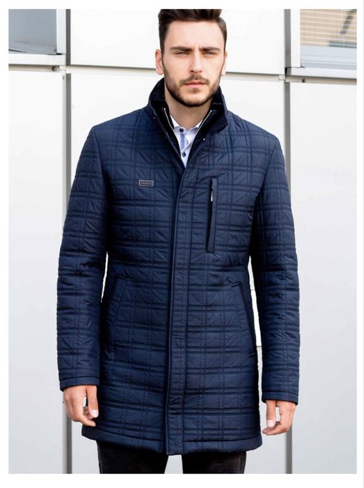 Чоловіче класичне демісезоне пальто! В ідеальному стані!