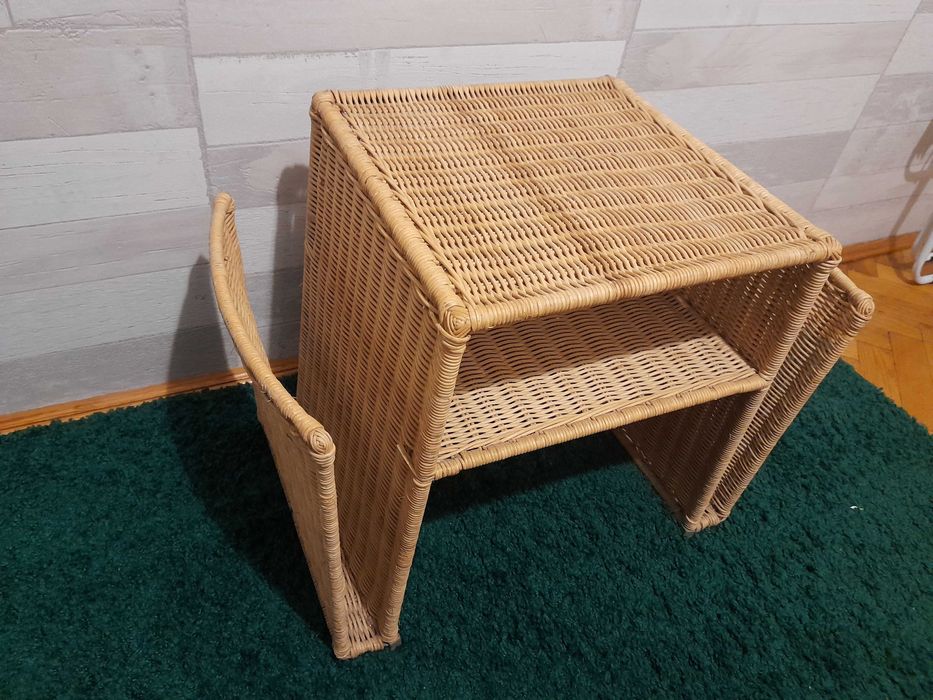 Stolik  wiklinowy